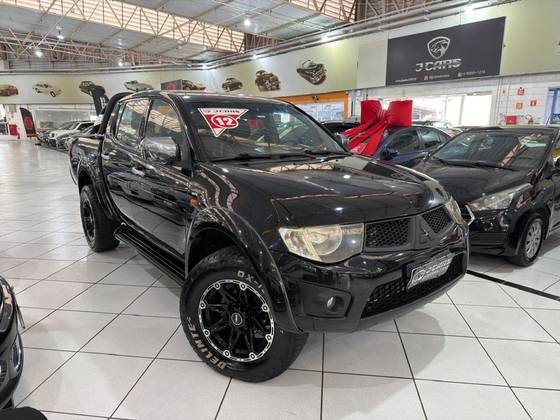 MITSUBISHI L200 TRITON 3.2 HPE 4X4 CD 16V TURBO INTERCOOLER DIESEL 4P AUTOMÁTICO MITSUBISHI L200 TRITON 3.2 HPE 4X4 CD 16V TURBO INTERCOOLER DIESEL 4P AUTOMÁTICO